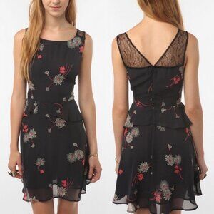 Reformation The Jude Dress Reformed Floral Ruffle Size‎ Small Tunic Urban Boho S